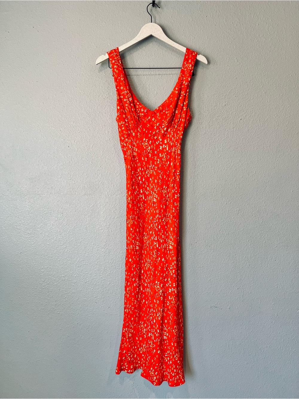 Reformation Beauden Ditzy Floral Midi Dress in Baila size medium - Picture 2 of 7